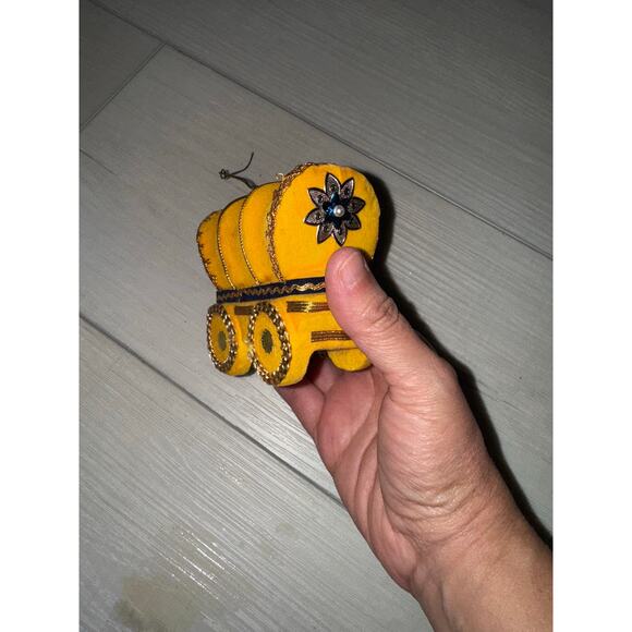 VTG Felt Covered Styrofoam Christmas Ornament Covered Wagon Yellow - Picture 6 of 8